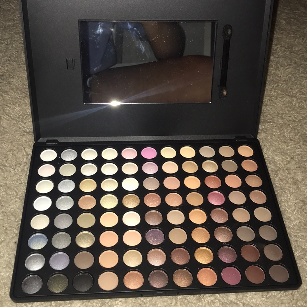 eyeshadow pallet
